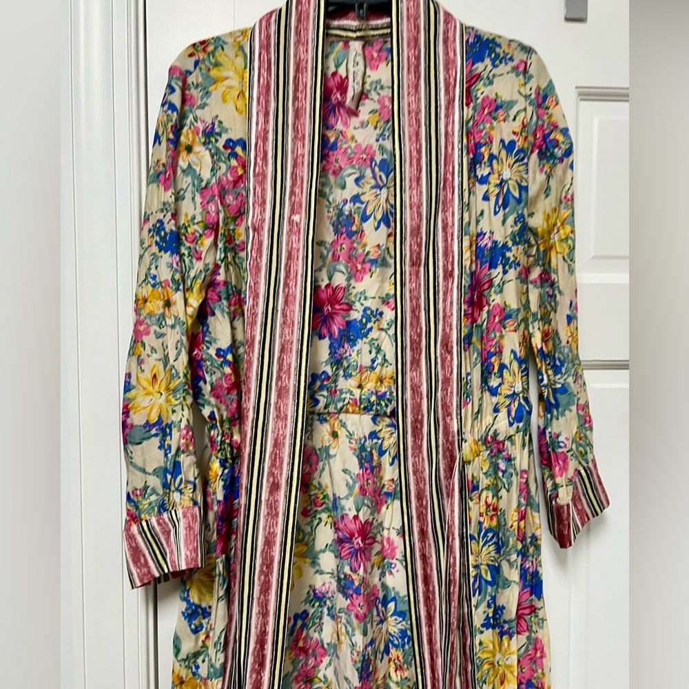 I Will Meet You Maxi Duster - Size XSmall - Picture 8 of 8